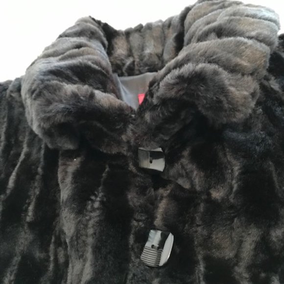 Esprit Black Faux Fur Jacket - Picture 3 of 15